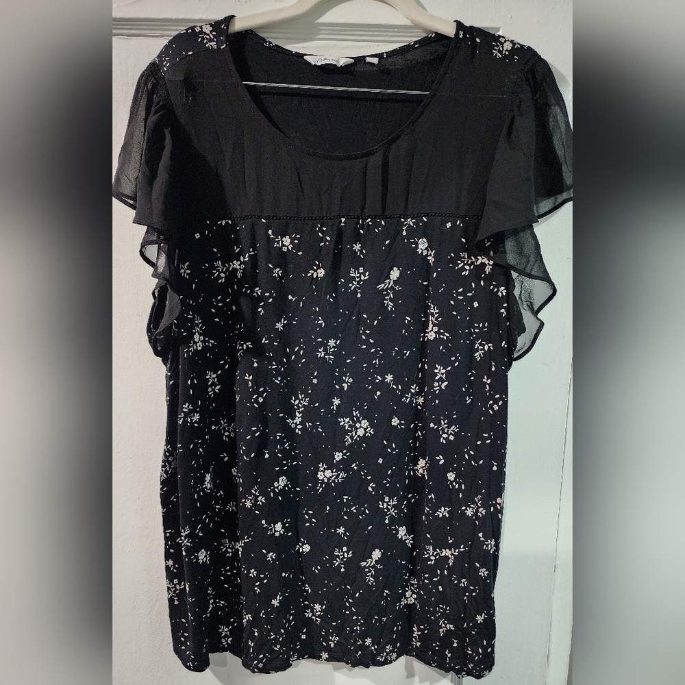 🪻Reitmans Black Floral Flutter Sleeve Blouse🪻 size:2X